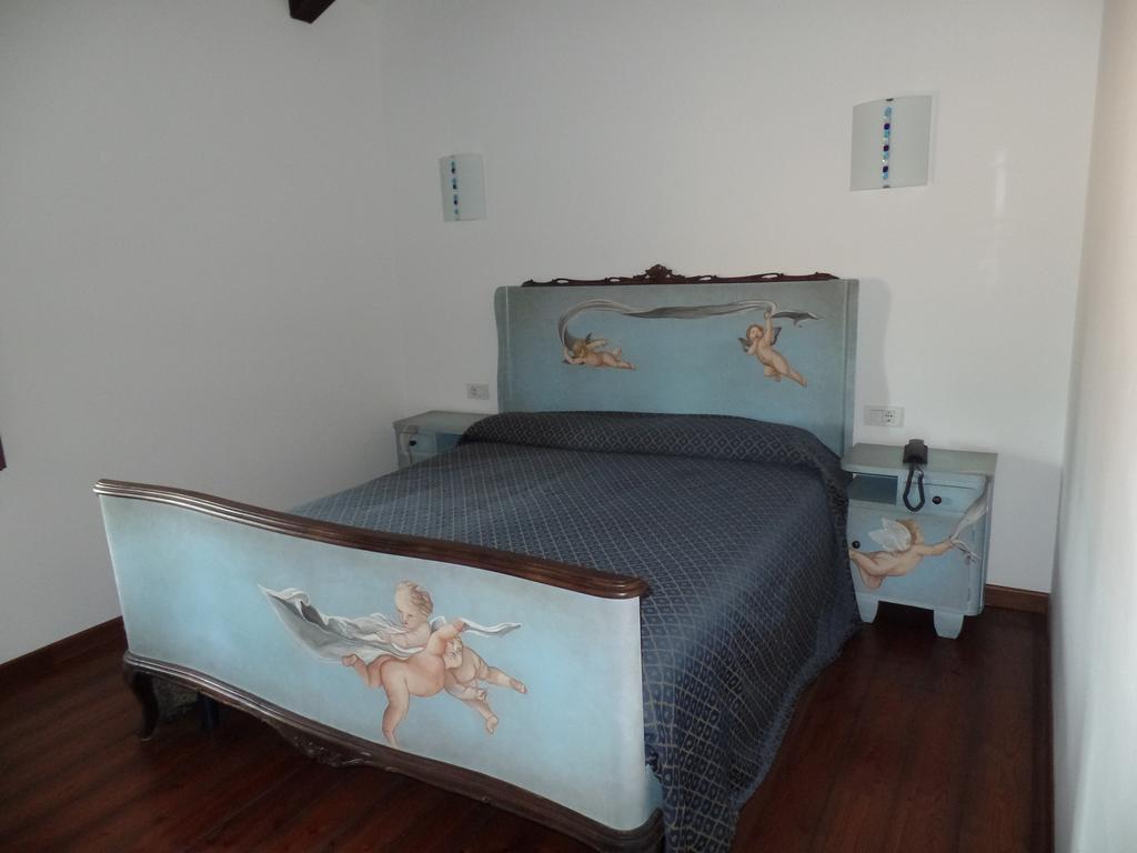 Agriturismo Il Vagabondo 부트리오 객실 사진