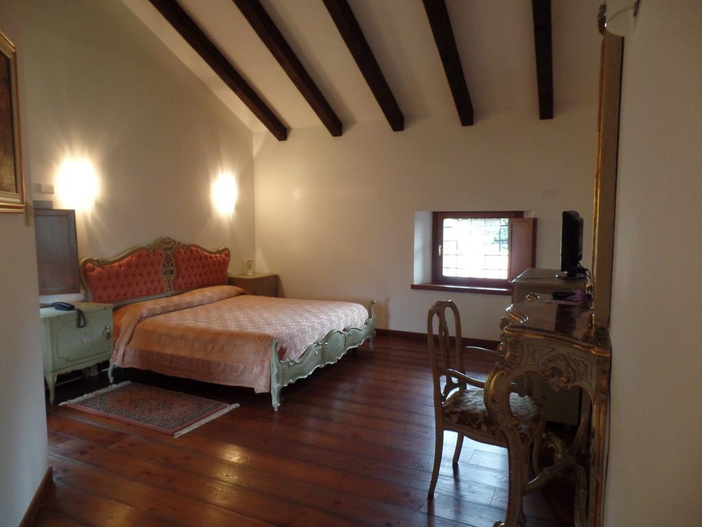 Agriturismo Il Vagabondo 부트리오 객실 사진